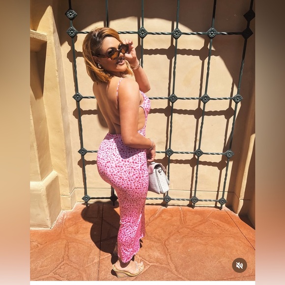 Dresses & Skirts - Pink floral Print Dress